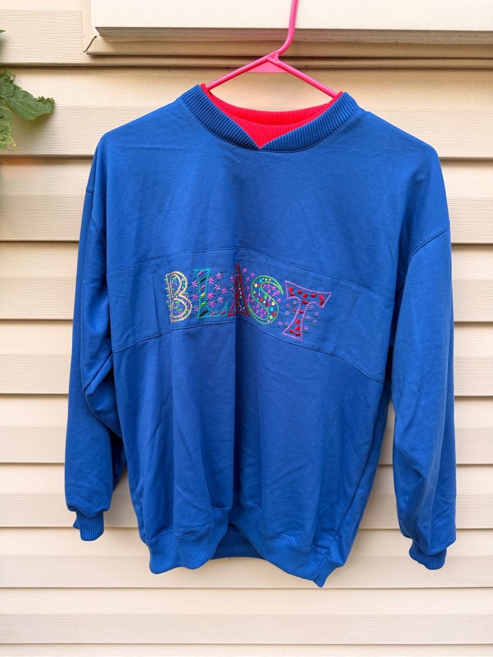 Vintage BLAST Embroidery Sweatshirt - Grandma Sweatshirt